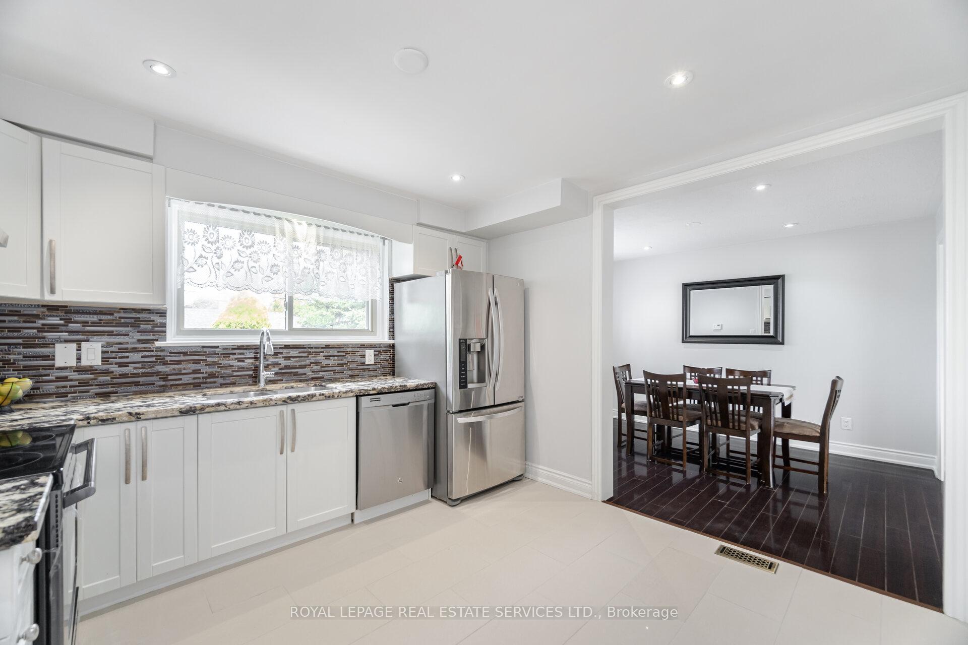 Photo 14 of 39 Aberdeen Crescent, Brampton, Avondale — HOMEH