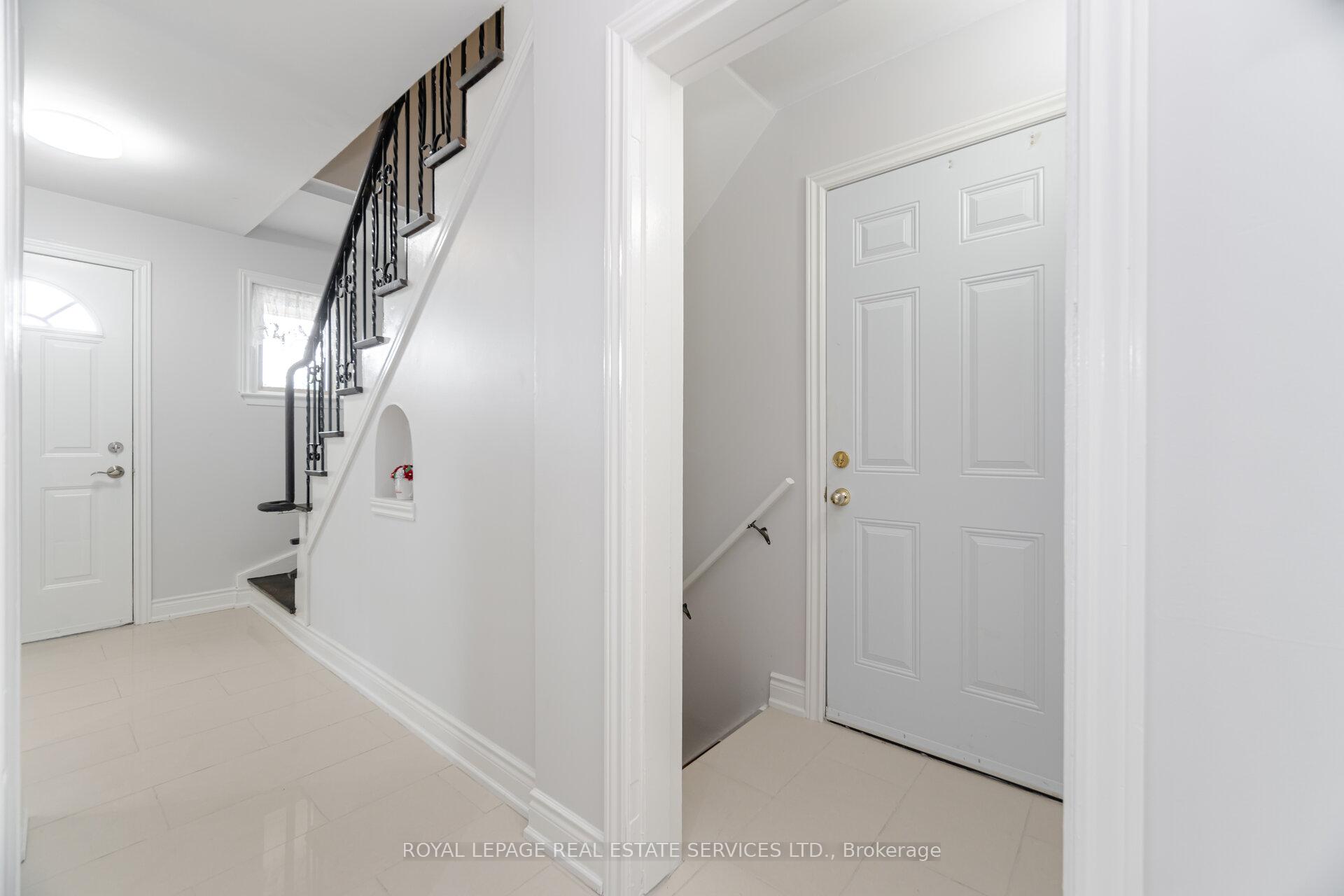 Photo 29 of 39 Aberdeen Crescent, Brampton, Avondale — HOMEH