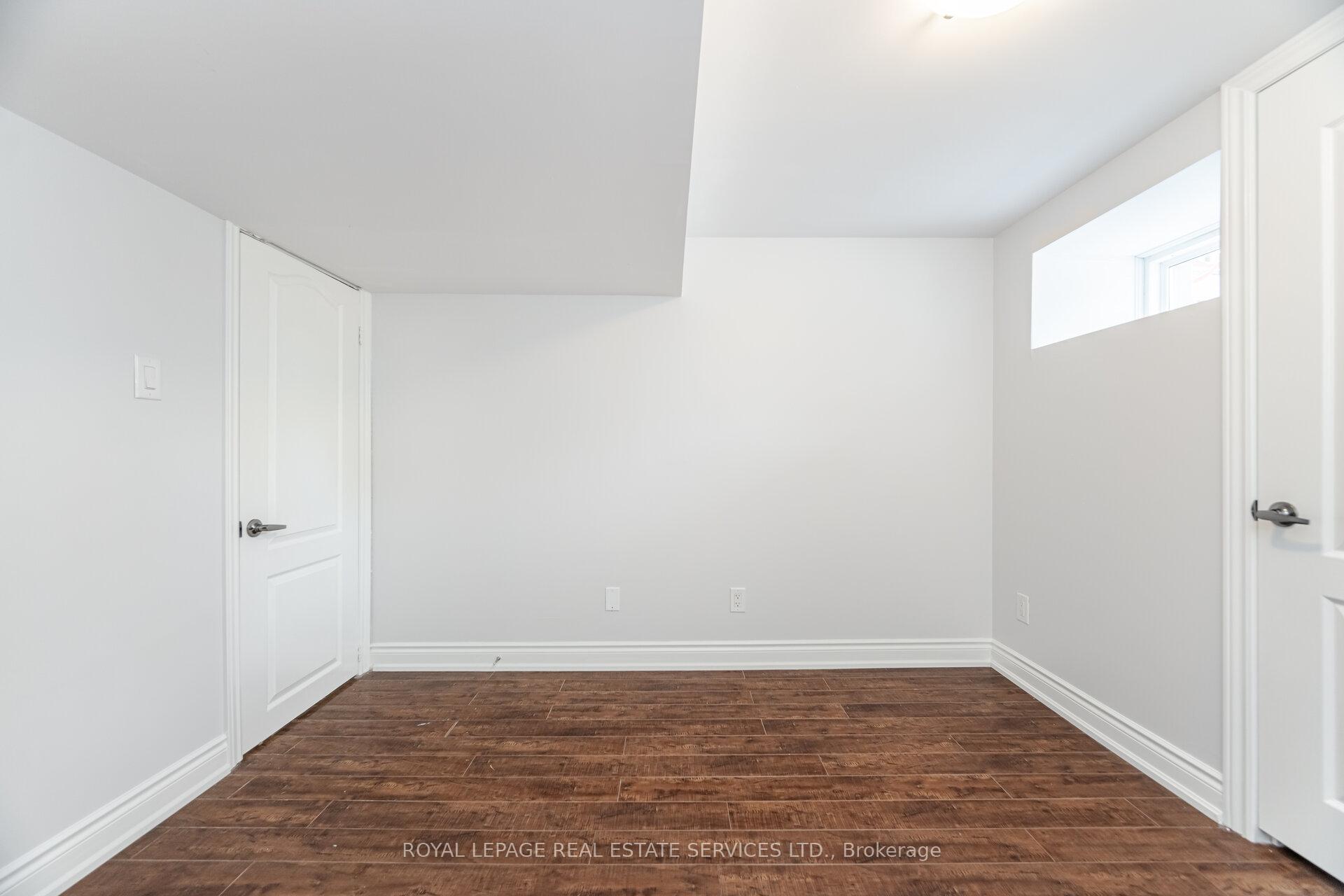 Photo 35 of 39 Aberdeen Crescent, Brampton, Avondale — HOMEH