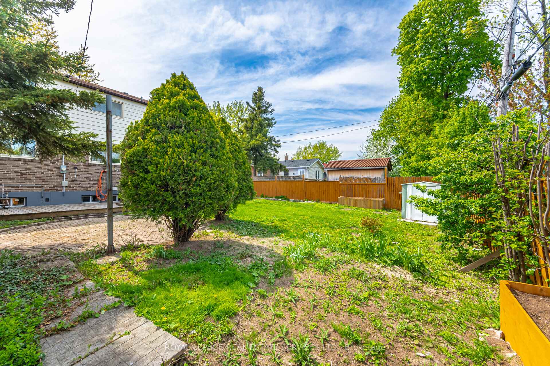 Photo 43 of 39 Aberdeen Crescent, Brampton, Avondale — HOMEH