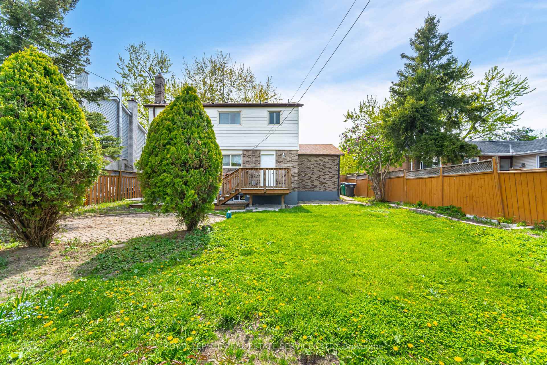 Photo 44 of 39 Aberdeen Crescent, Brampton, Avondale — HOMEH
