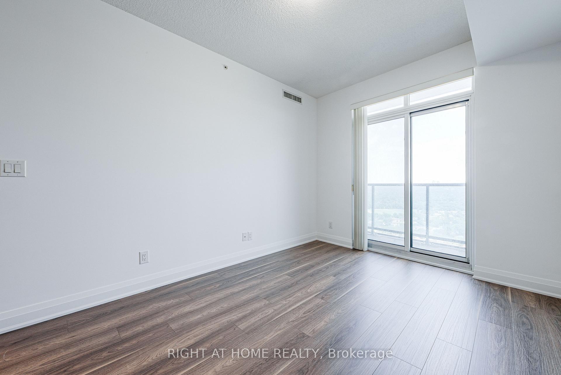 Photo 8 of Unit 2203, 7171 Yonge Street, Markham, Grandview — HOMEH