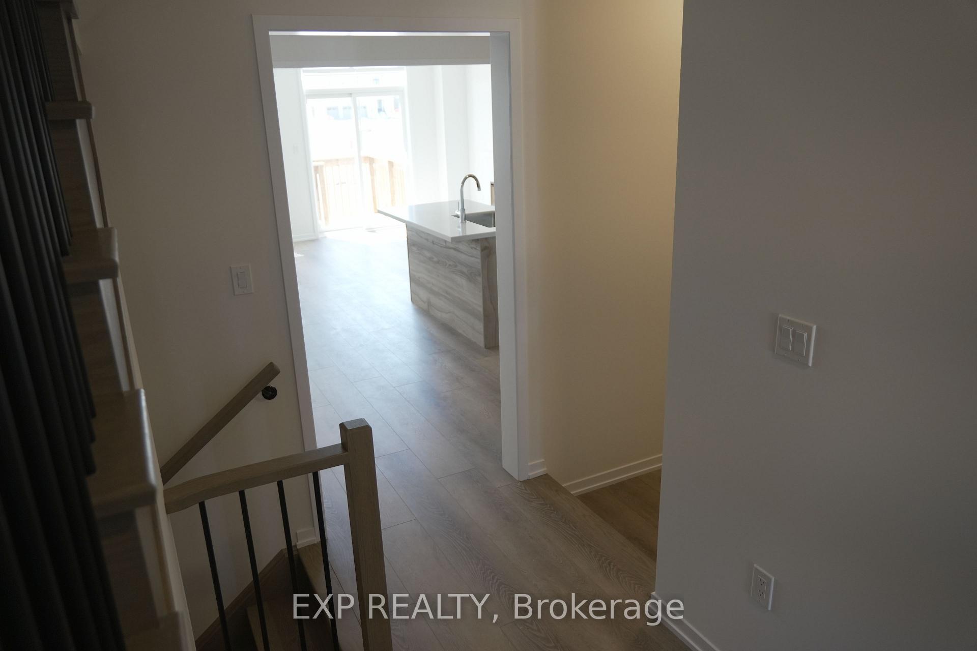 Photo 9 of 26 Alfred Garvey Gate, Georgina, Keswick North — HOMEH