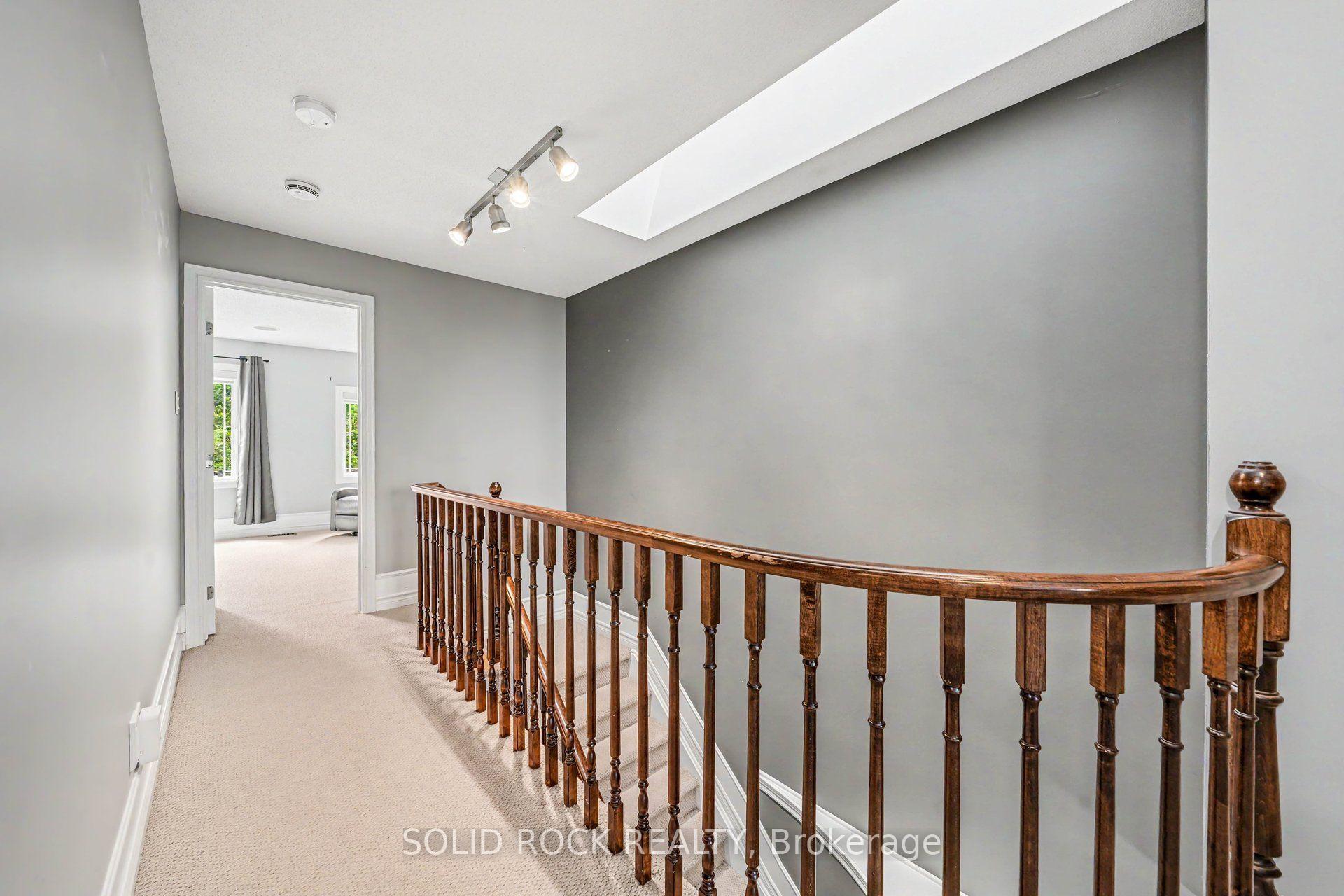 Photo 14 of 310 Grey Seal Circle, Ottawa, Riverside South/Gloucester Glen — HOMEH