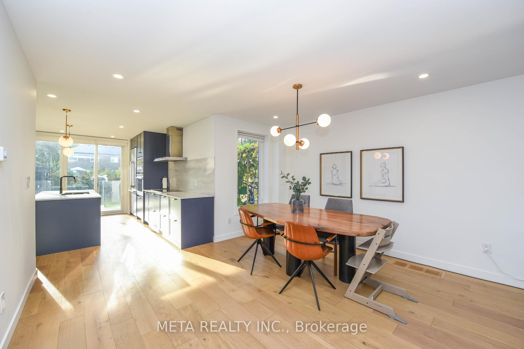 Photo 5 of 28 Connorvale Avenue, Etobicoke, Alderwood — HOMEH