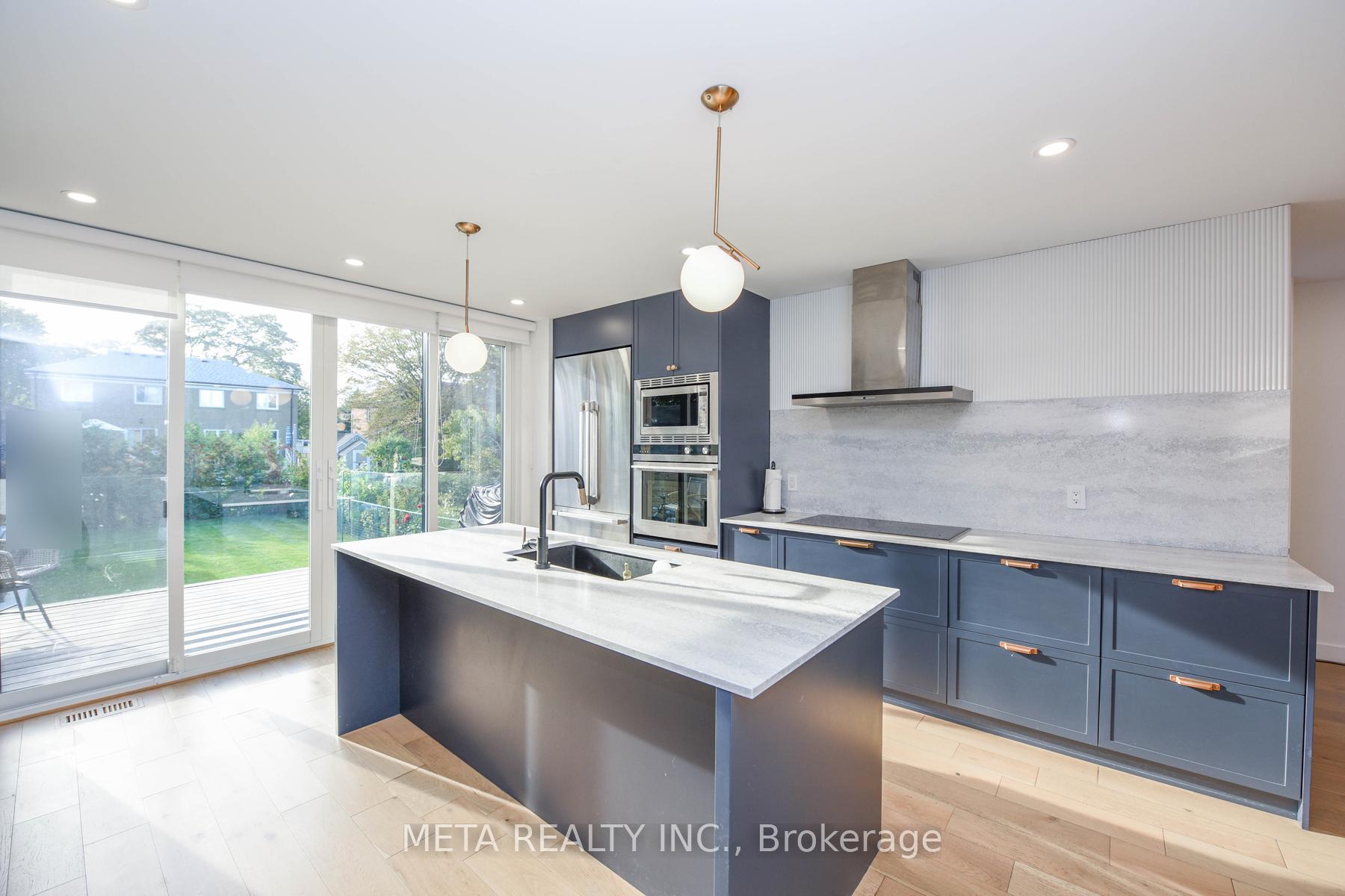 Photo 6 of 28 Connorvale Avenue, Etobicoke, Alderwood — HOMEH