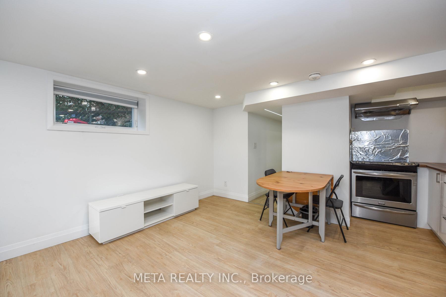 Photo 22 of 28 Connorvale Avenue, Etobicoke, Alderwood — HOMEH