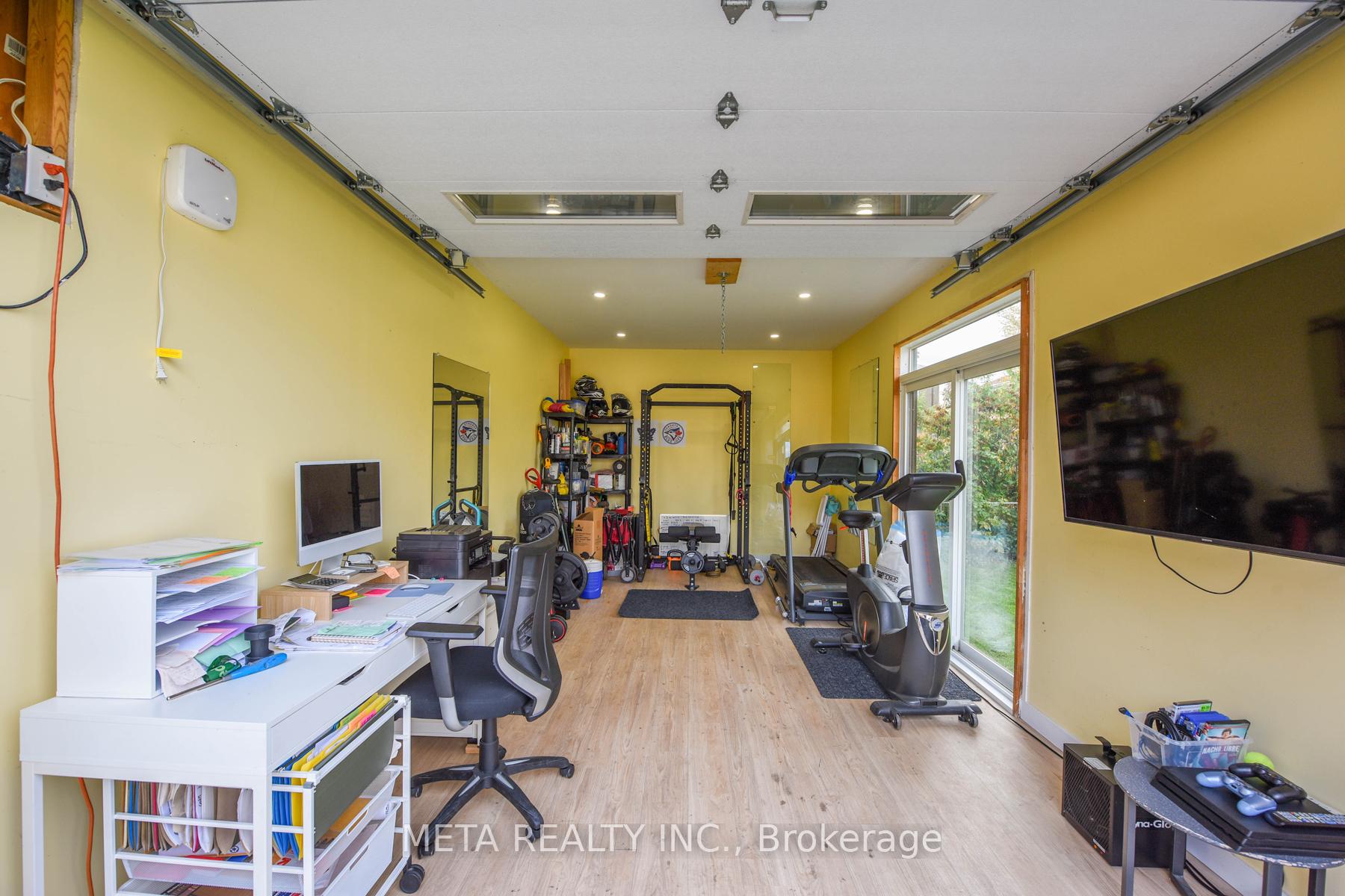 Photo 29 of 28 Connorvale Avenue, Etobicoke, Alderwood — HOMEH