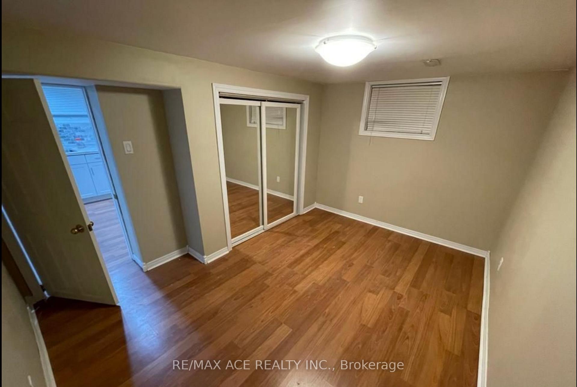 Photo 3 of Unit Bsmt, 46 Mossbank Drive, Scarborough, Woburn — HOMEH
