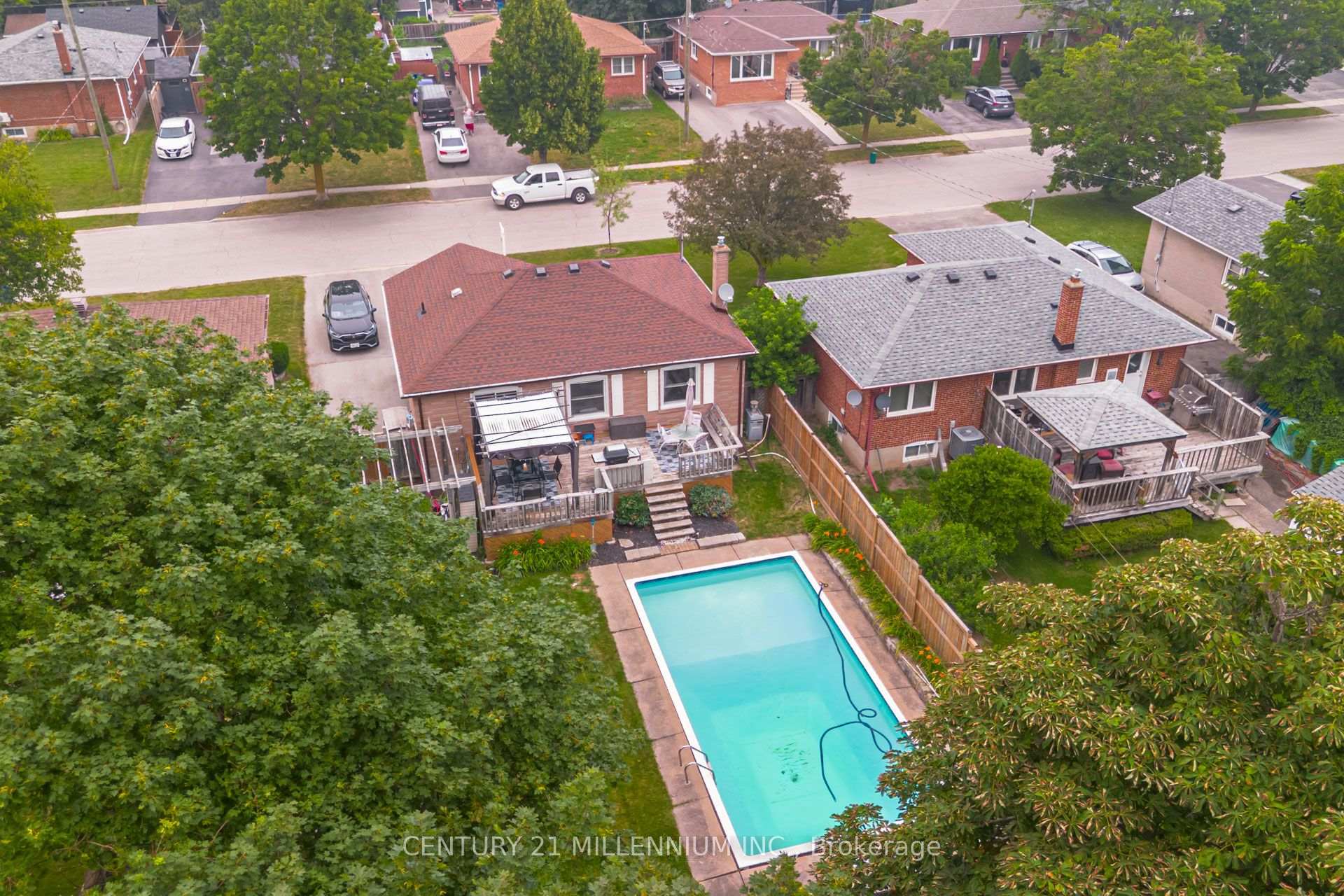 Photo 20 of 44 Byron Street, Halton Hills, Georgetown — HOMEH