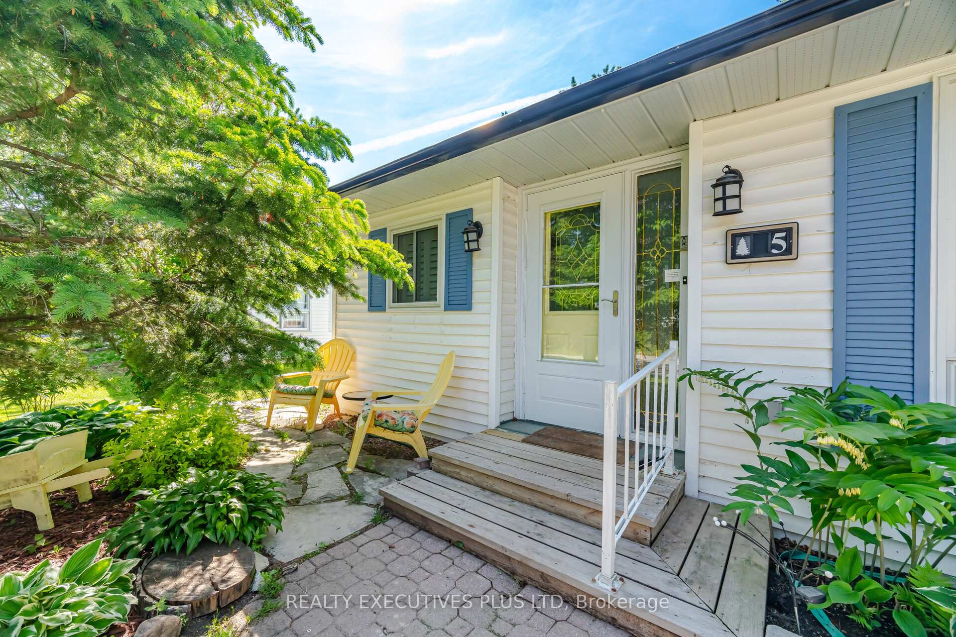 Photo 3 of 5 Tecumseth Pines Drive, New Tecumseth, Rural New Tecumseth — HOMEH