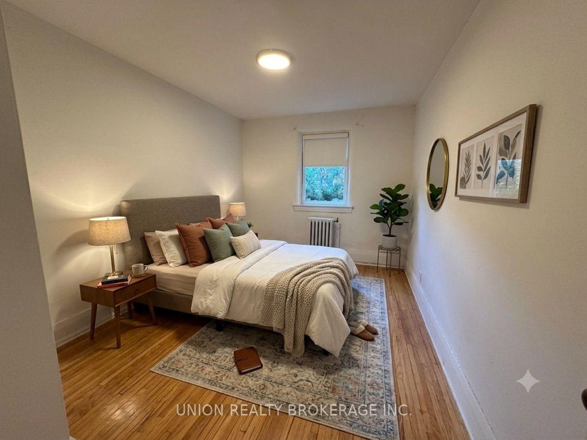 Photo 9 of 84 Willow Avenue, Toronto, The Beaches — HOMEH