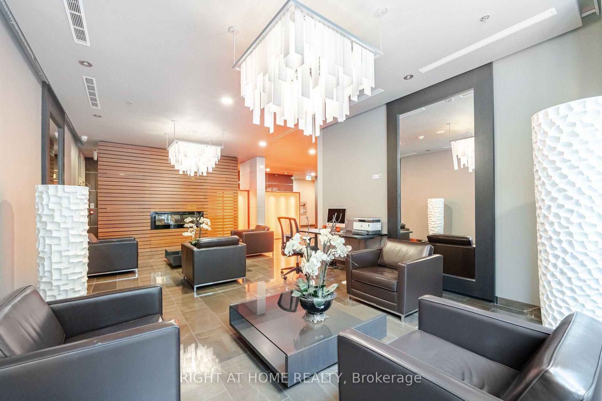 Photo 4 of Unit Lph01, 21 Nelson Street, Toronto, Waterfront Communities — HOMEH