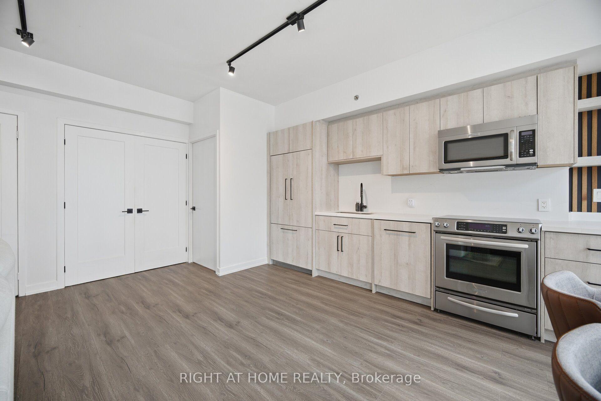 Photo 10 of Unit Lph01, 21 Nelson Street, Toronto, Waterfront Communities — HOMEH