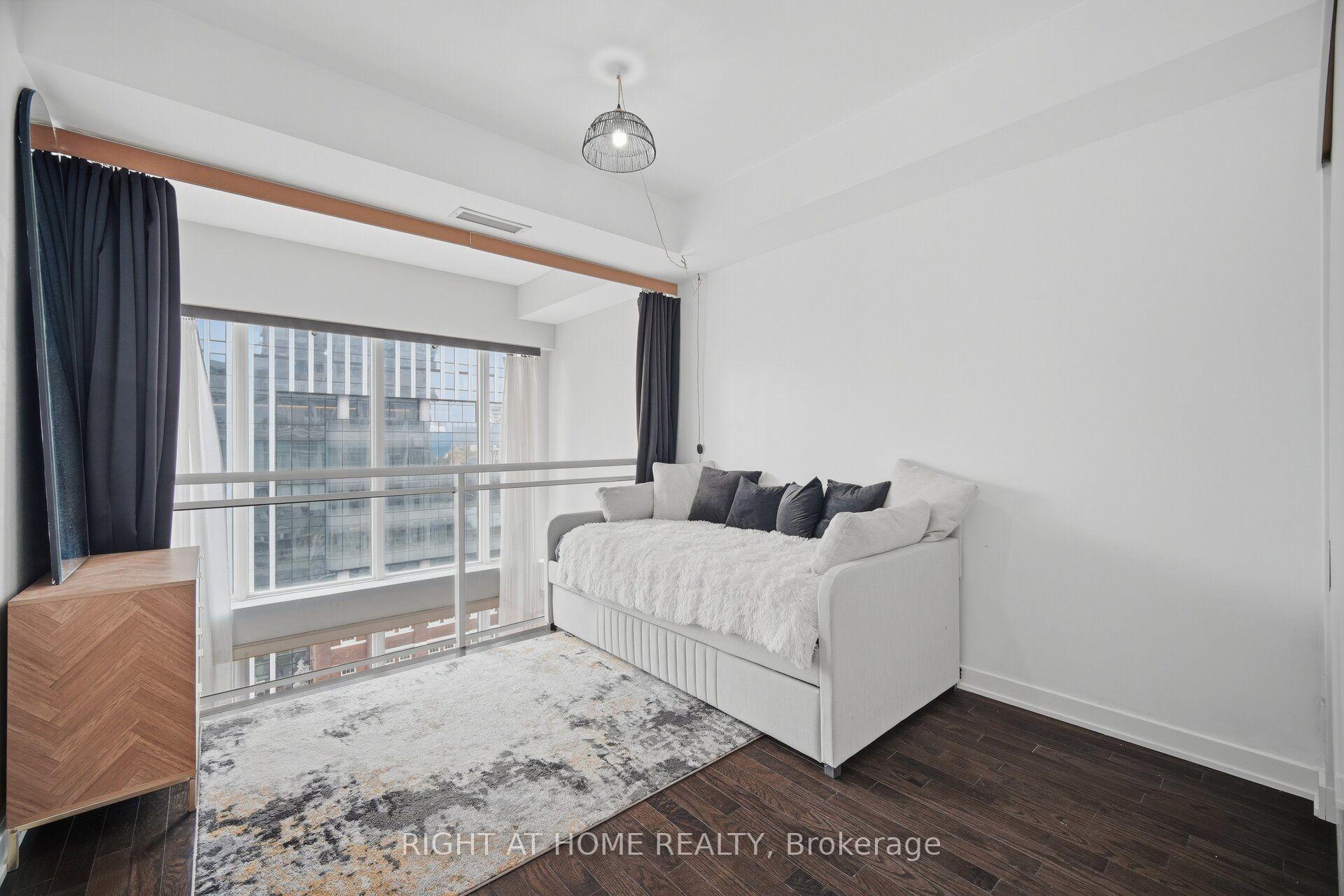 Photo 25 of Unit Lph01, 21 Nelson Street, Toronto, Waterfront Communities — HOMEH