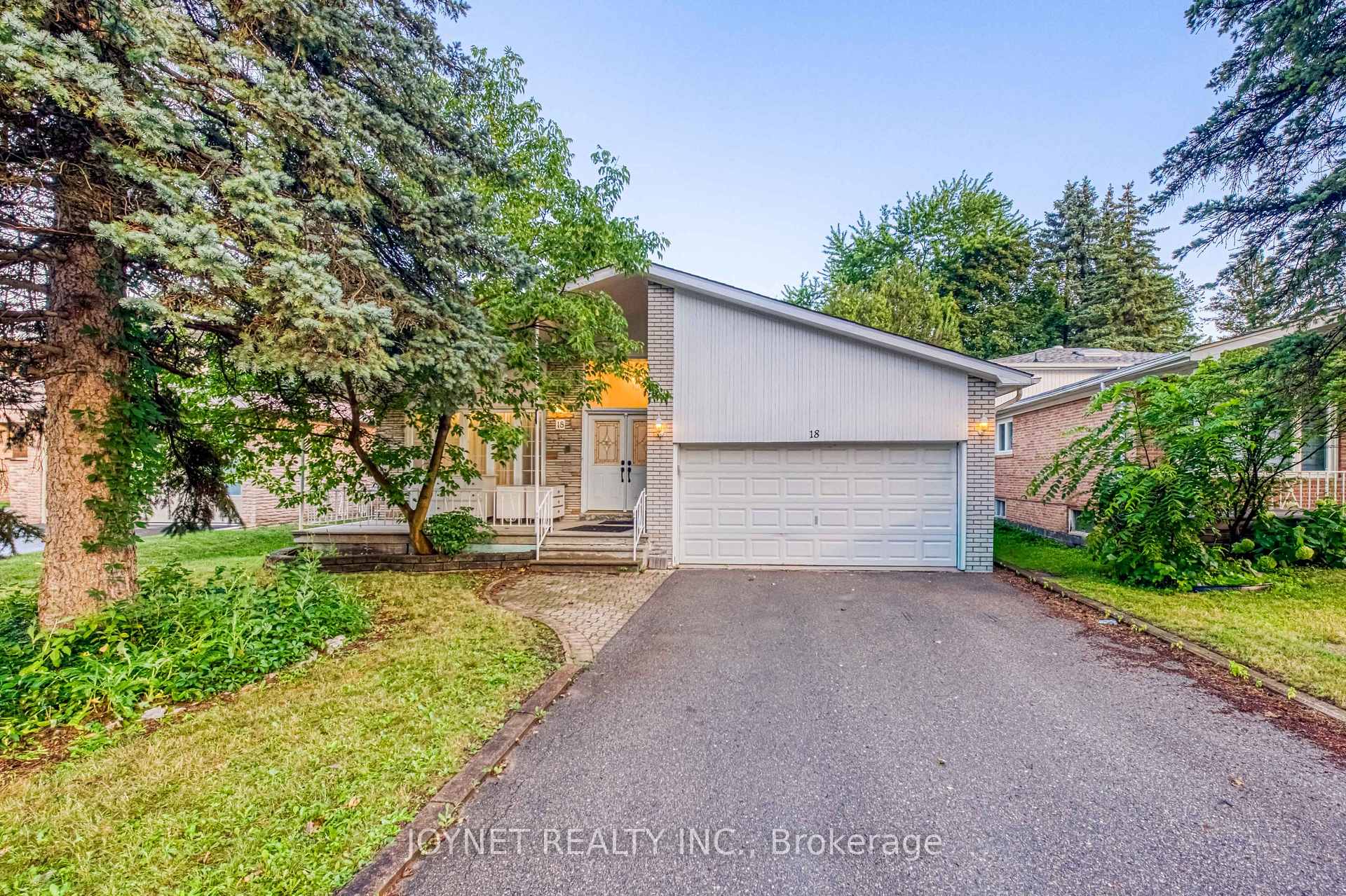 Photo 1 of 18 Bruce Farm Drive, North York, Bayview Woods-Steeles — HOMEH