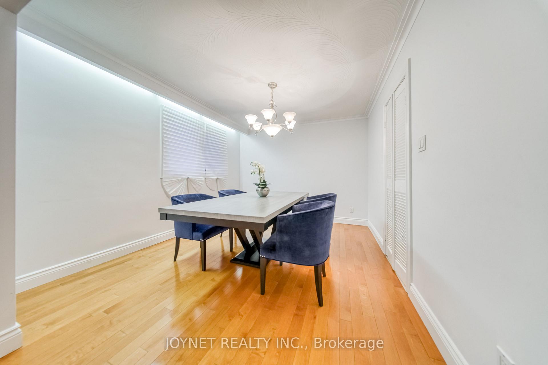 Photo 7 of 18 Bruce Farm Drive, North York, Bayview Woods-Steeles — HOMEH