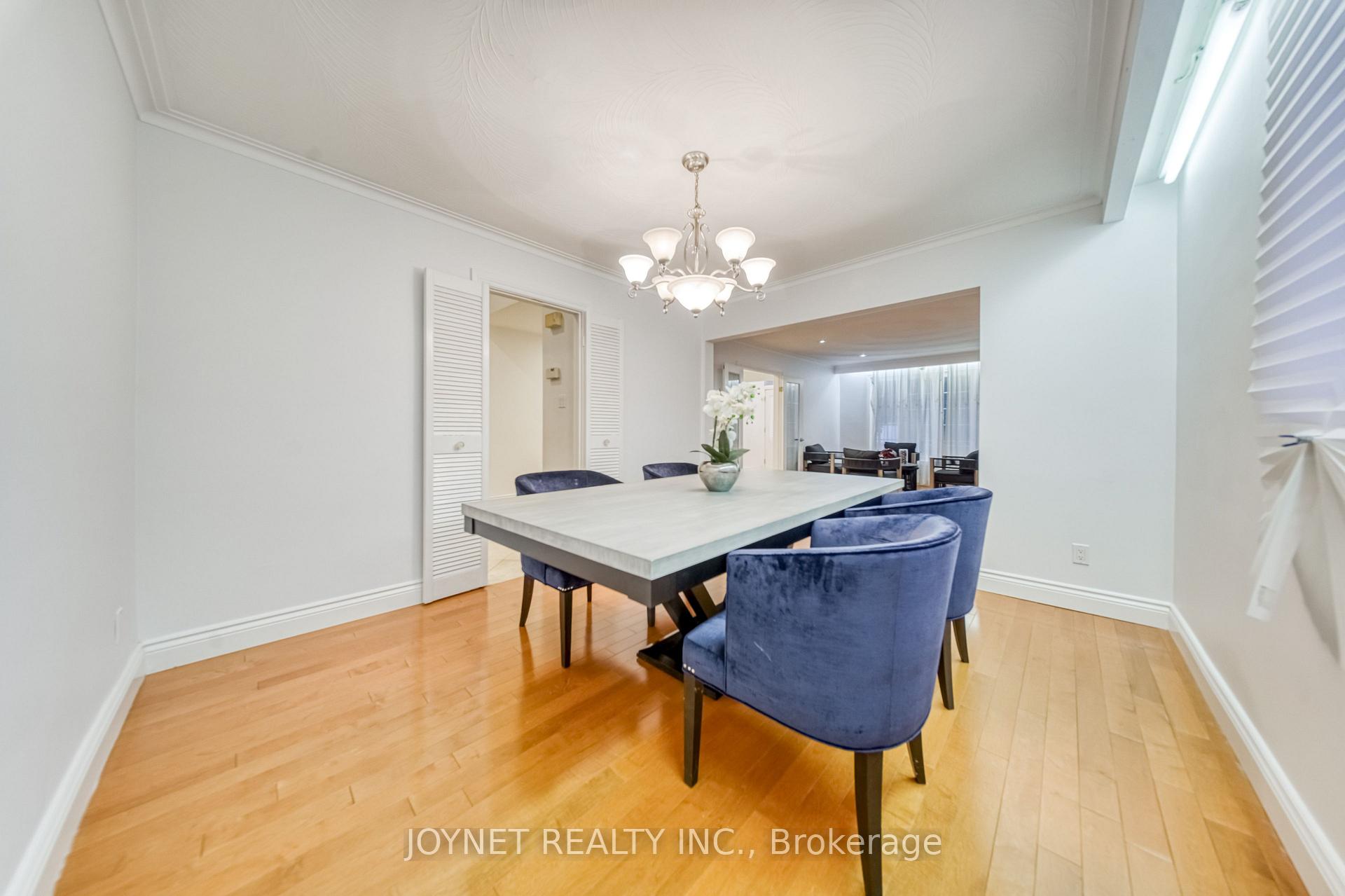 Photo 8 of 18 Bruce Farm Drive, North York, Bayview Woods-Steeles — HOMEH
