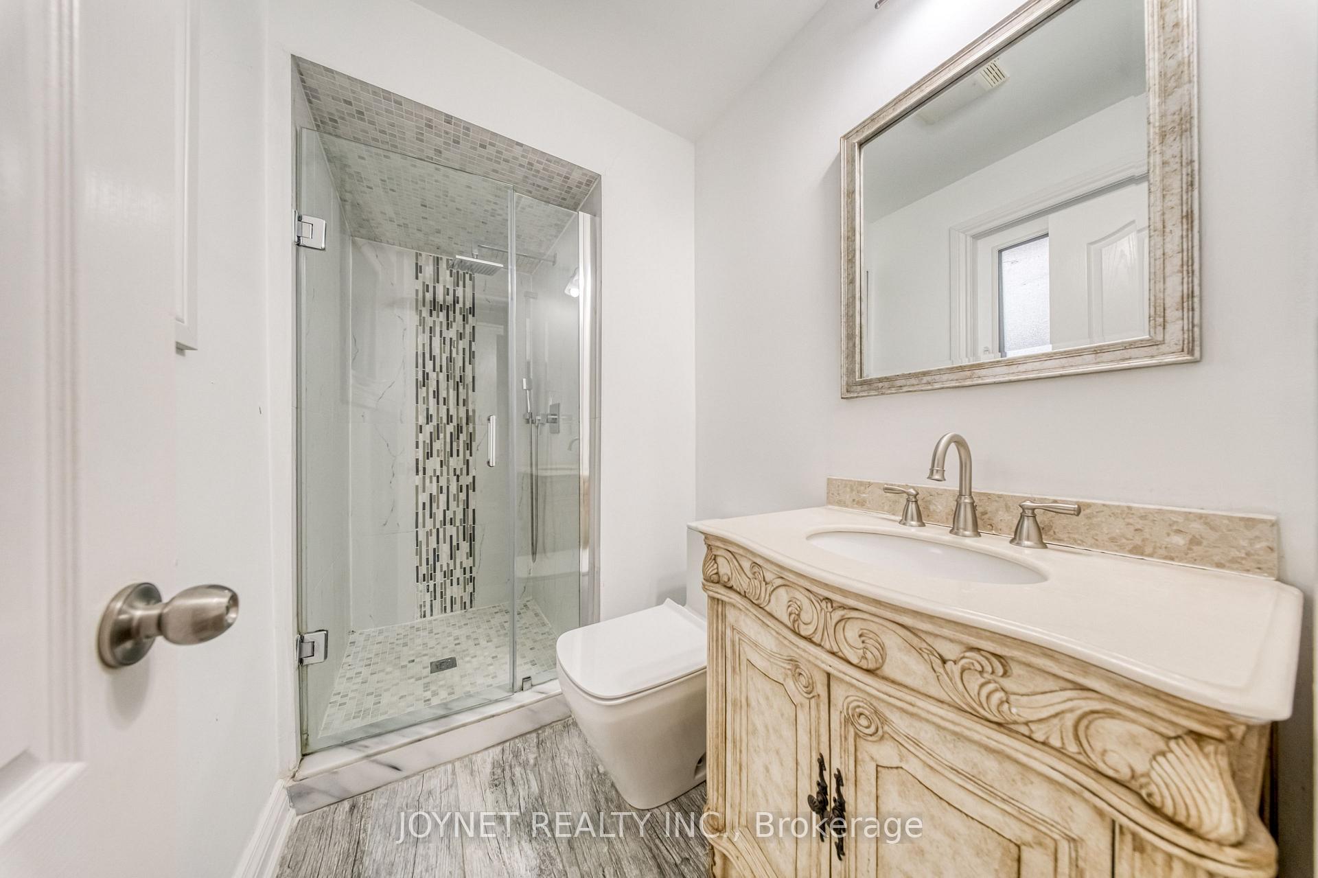 Photo 24 of 18 Bruce Farm Drive, North York, Bayview Woods-Steeles — HOMEH