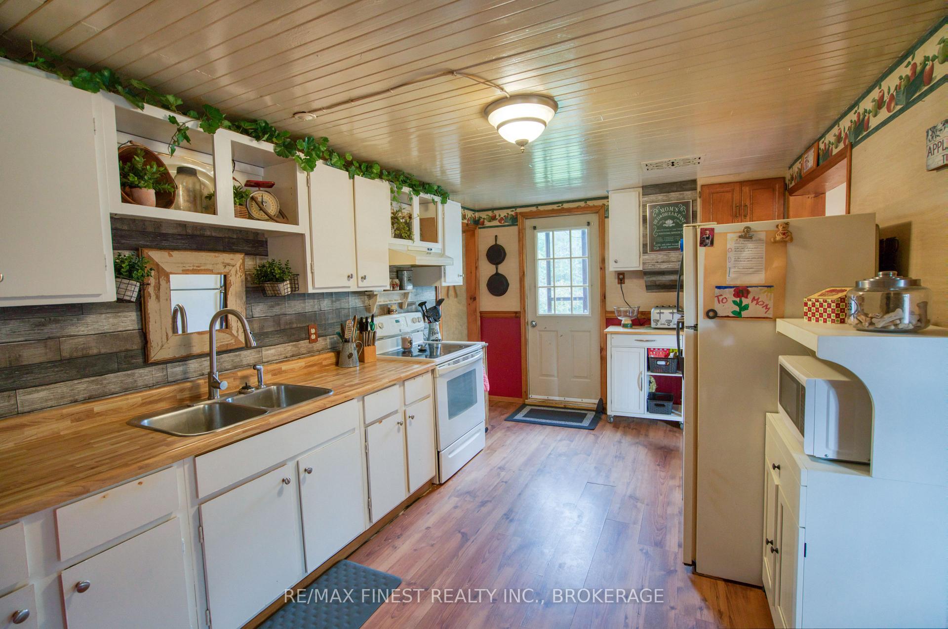 Photo 6 of 11621 Road 38, Frontenac, Frontenac Centre — HOMEH