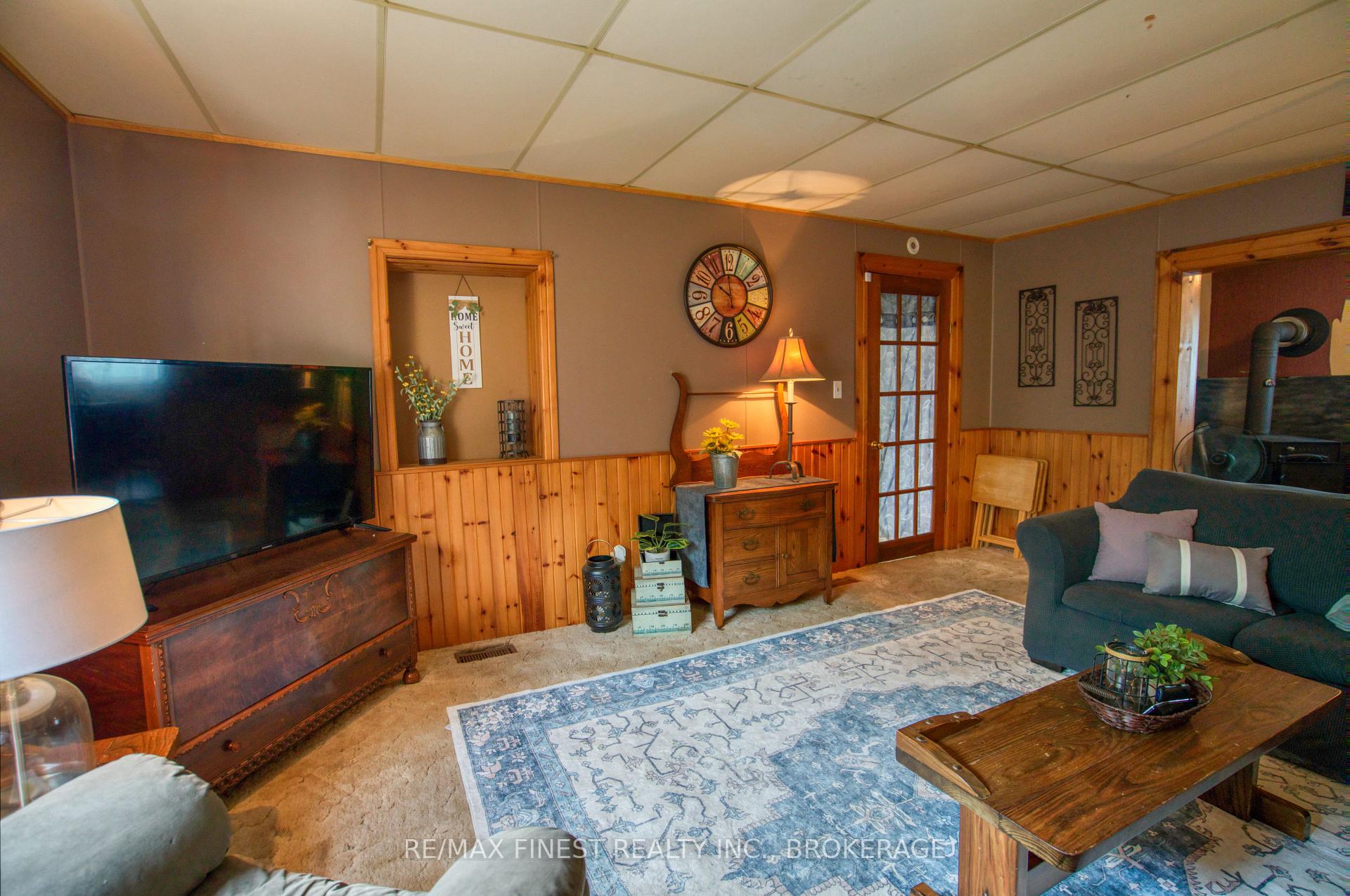 Photo 13 of 11621 Road 38, Frontenac, Frontenac Centre — HOMEH