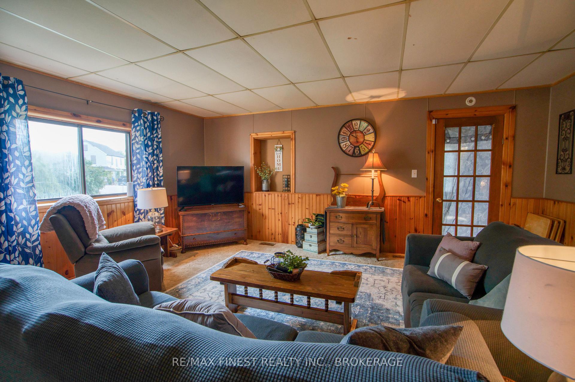 Photo 14 of 11621 Road 38, Frontenac, Frontenac Centre — HOMEH