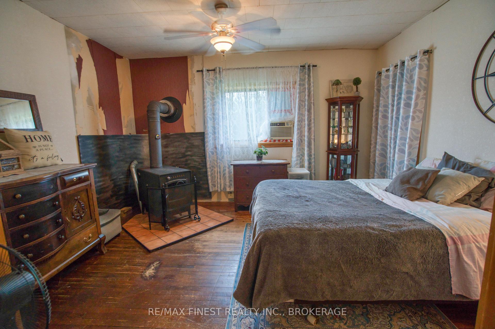 Photo 17 of 11621 Road 38, Frontenac, Frontenac Centre — HOMEH