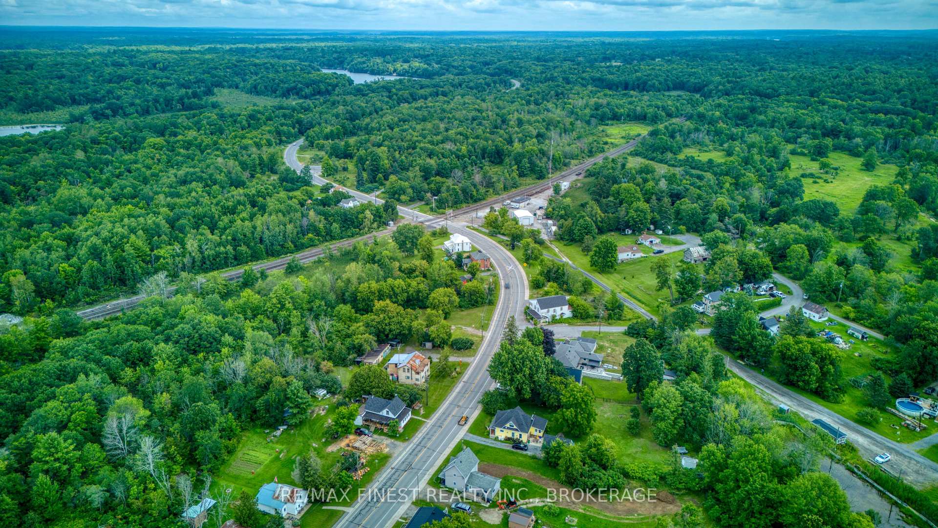 Photo 39 of 11621 Road 38, Frontenac, Frontenac Centre — HOMEH