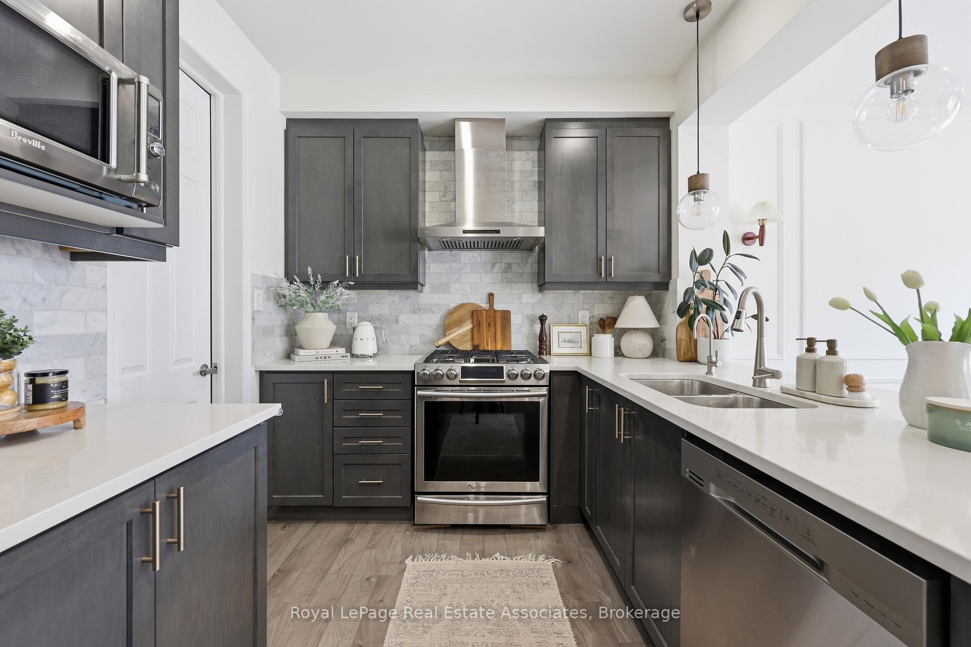 Photo 1 of Unit 27, 1222 Rose Way, Milton, Cobban — HOMEH