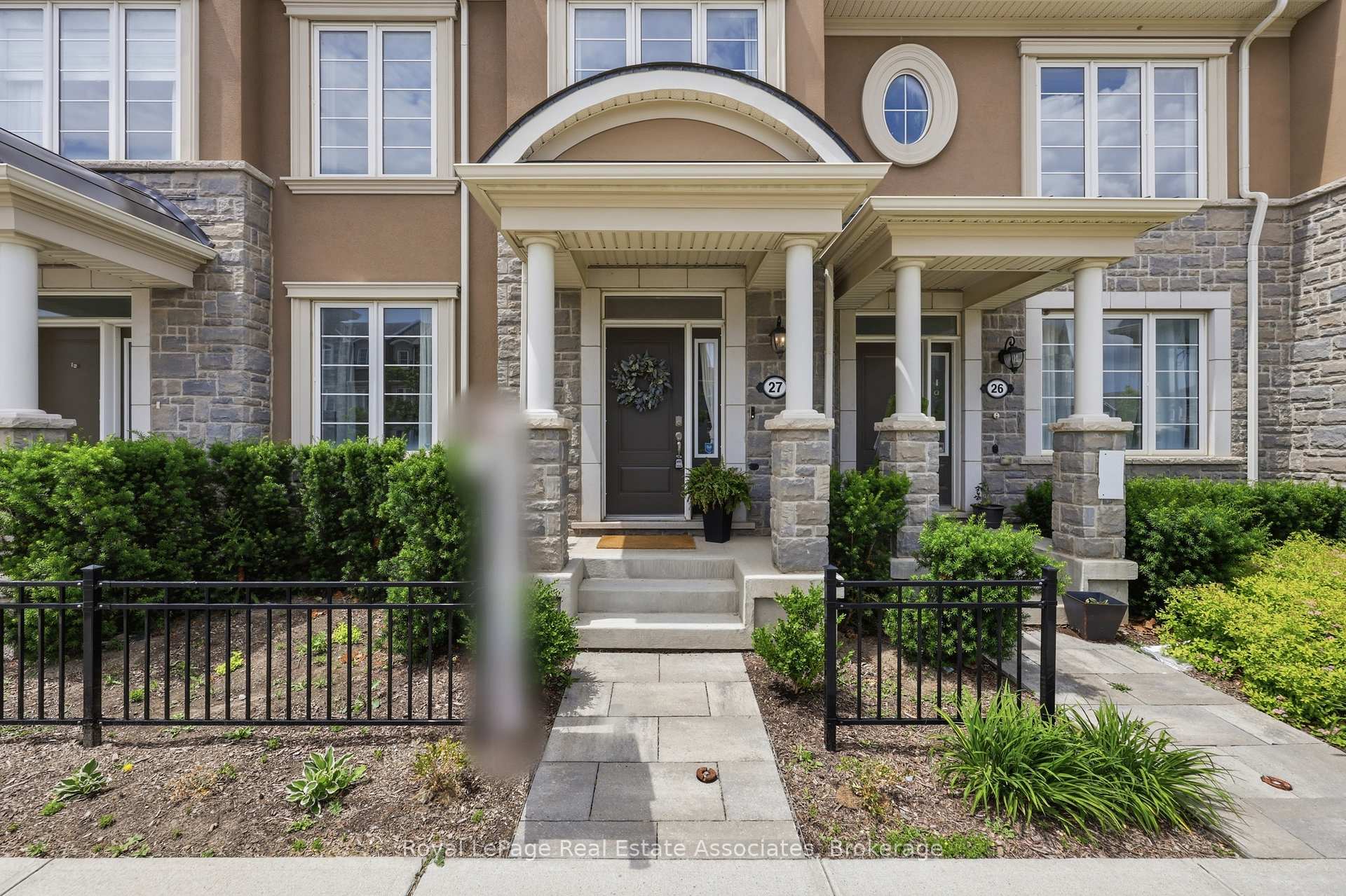 Photo 2 of Unit 27, 1222 Rose Way, Milton, Cobban — HOMEH