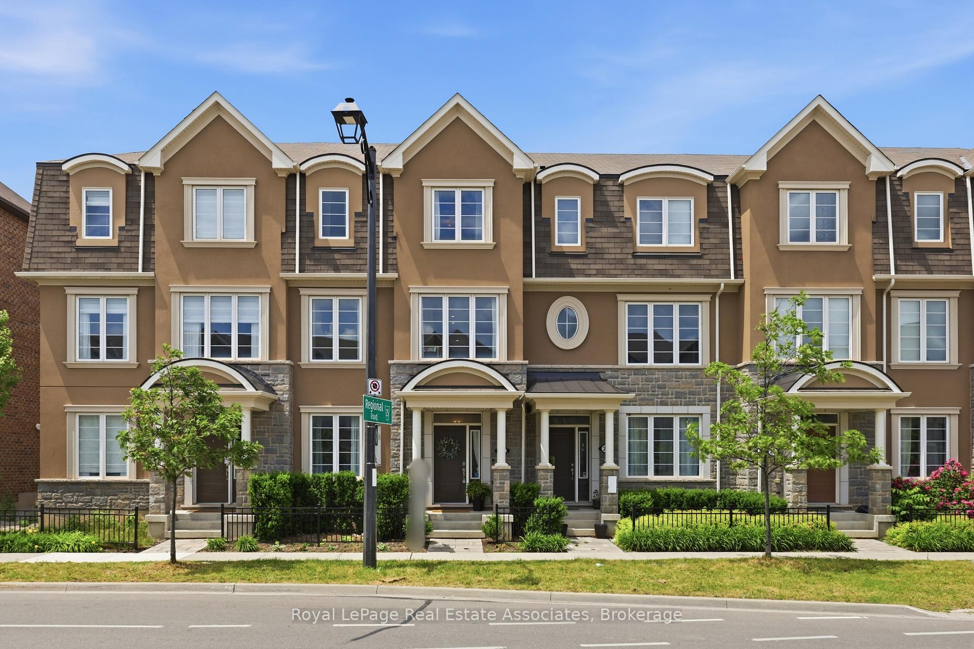 Photo 3 of Unit 27, 1222 Rose Way, Milton, Cobban — HOMEH