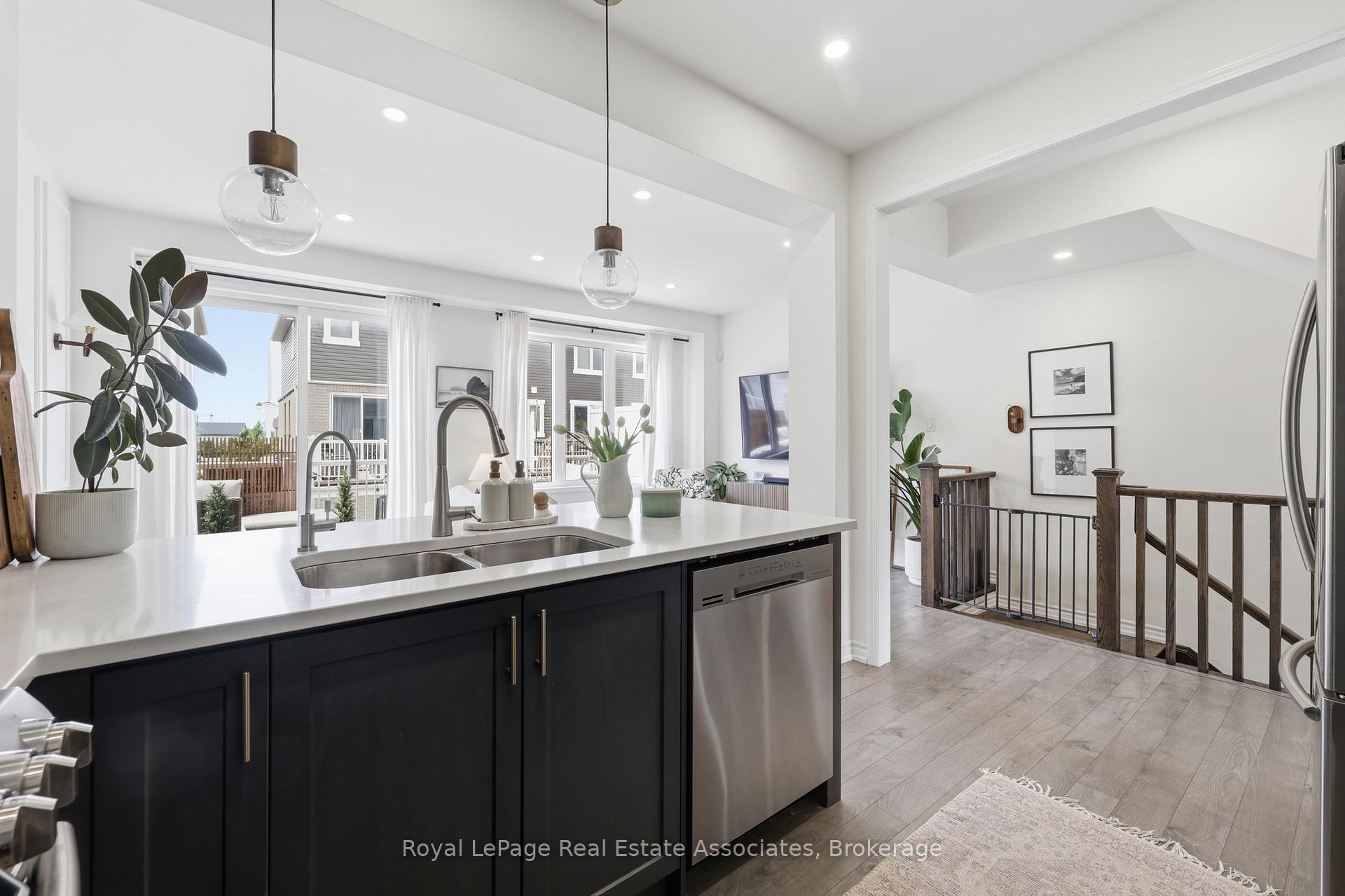 Photo 18 of Unit 27, 1222 Rose Way, Milton, Cobban — HOMEH