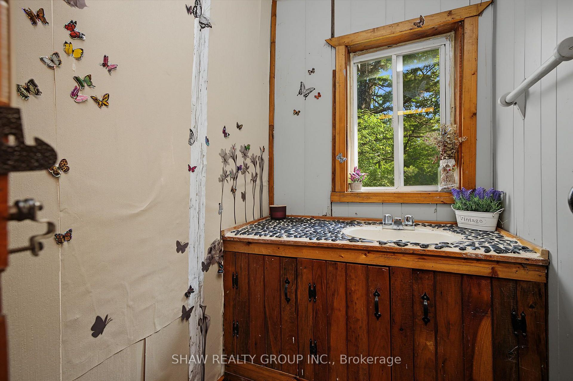 Photo 12 of 3726 Nipissing Road, Magnetawan — HOMEH