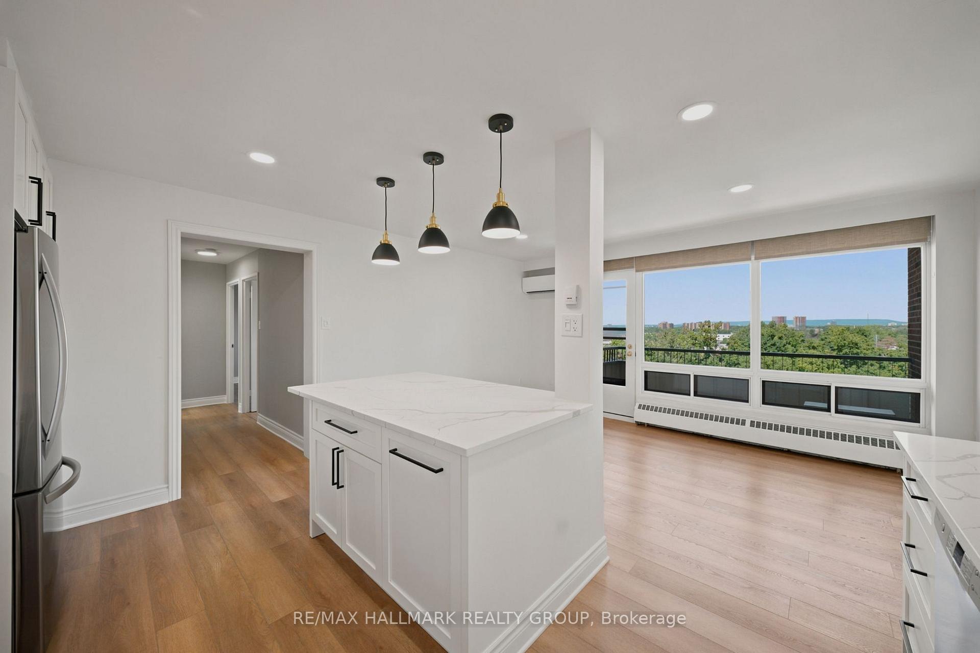 Photo 2 of Unit 714, 20 Chesterton Drive, Ottawa, Borden Farm/Stewart Farm/Carleton Heights/Parkwood Hills — HOMEH