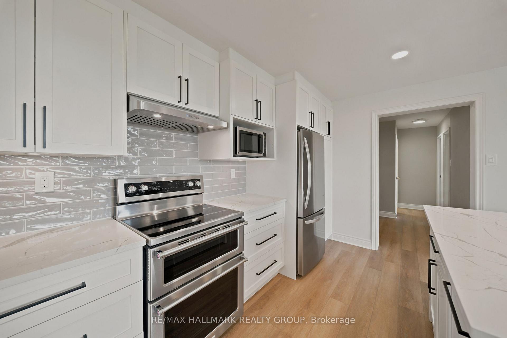 Photo 4 of Unit 714, 20 Chesterton Drive, Ottawa, Borden Farm/Stewart Farm/Carleton Heights/Parkwood Hills — HOMEH