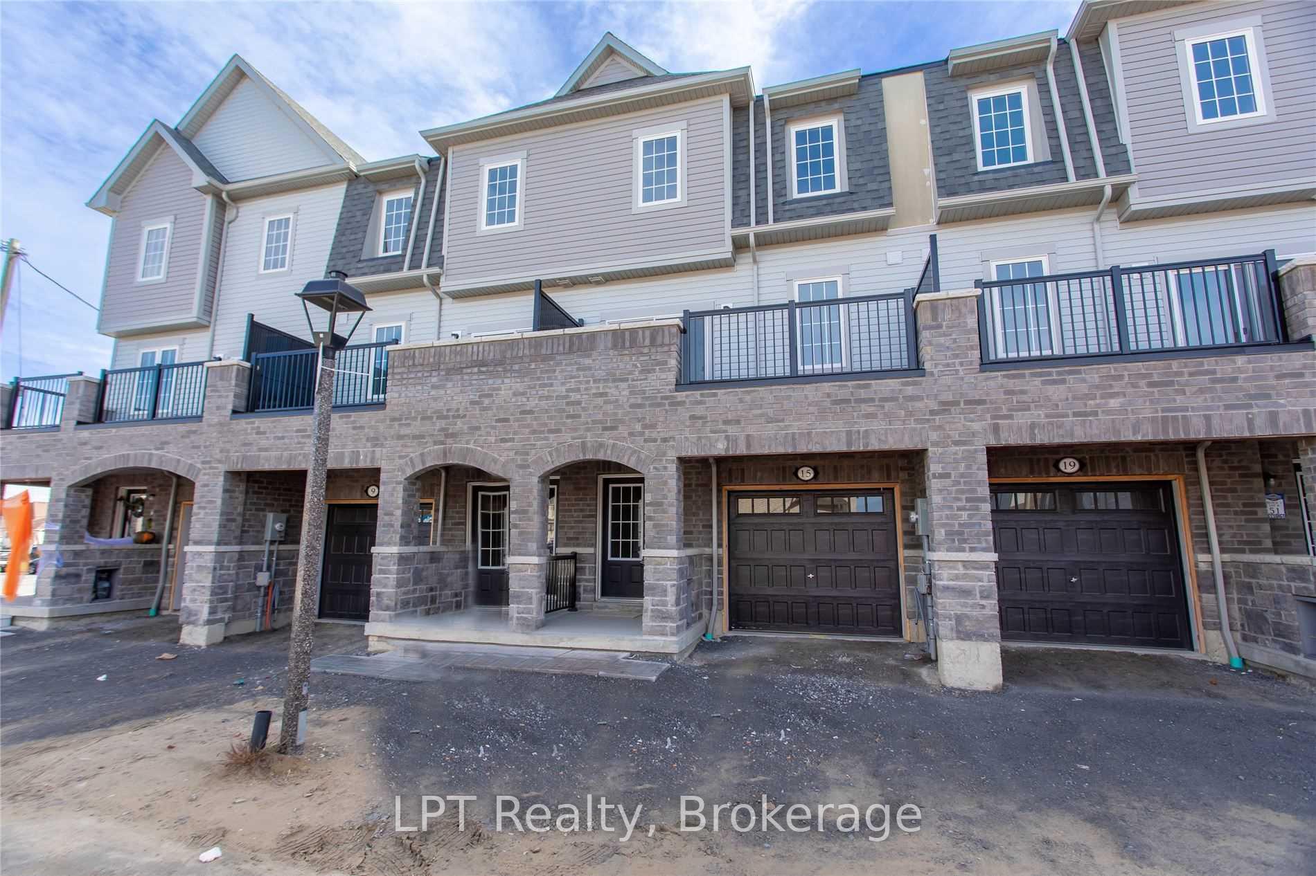 Front of 15 Honey Crisp Lane