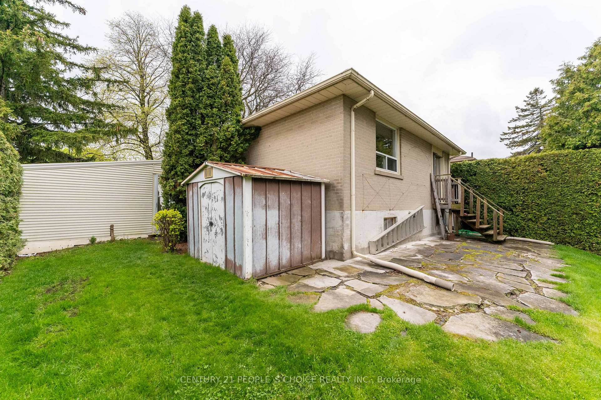 Photo 37 of 82 Hadrian Drive, Etobicoke, Elms-Old Rexdale — HOMEH
