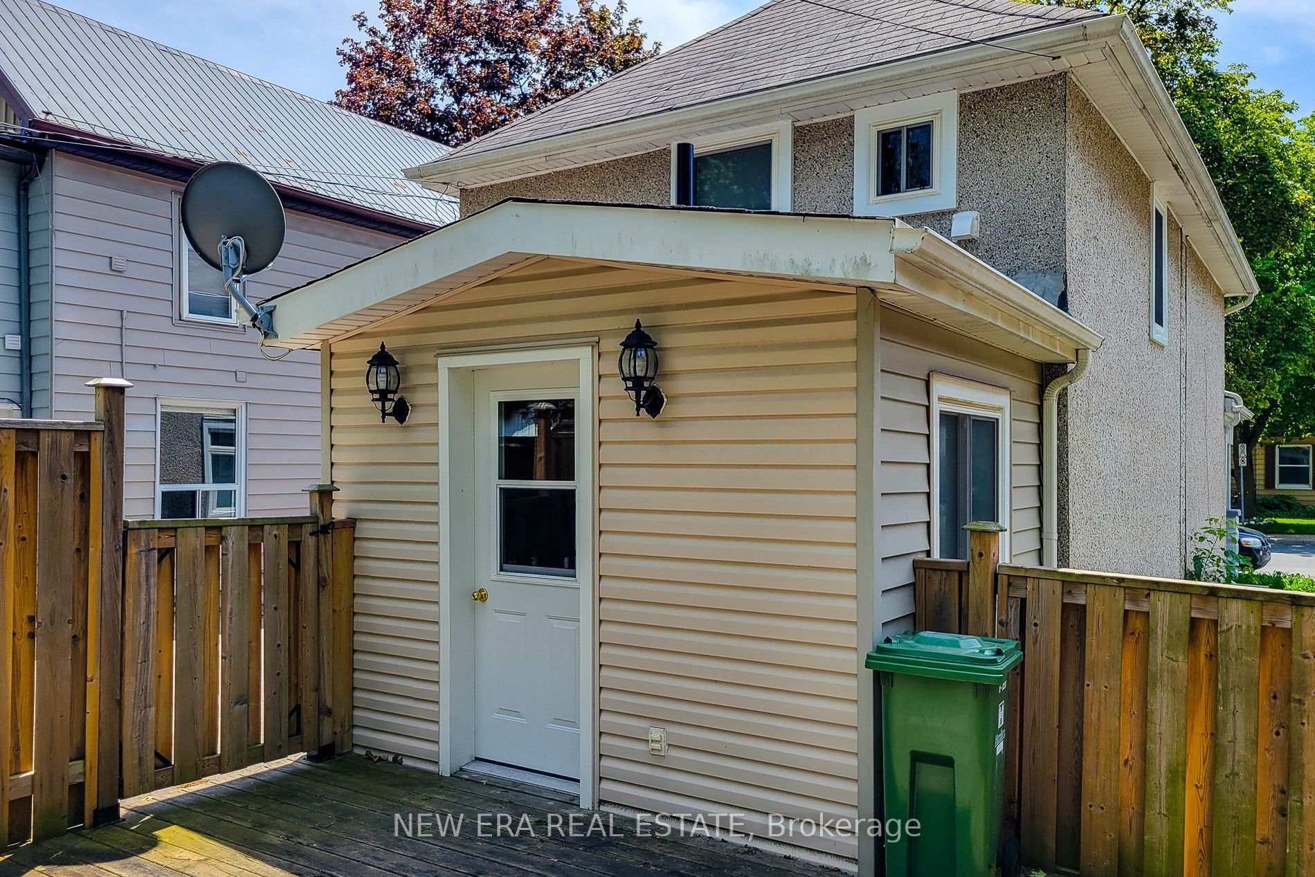 Photo 8 of 319 King Street W, Hamilton, Dundas — HOMEH
