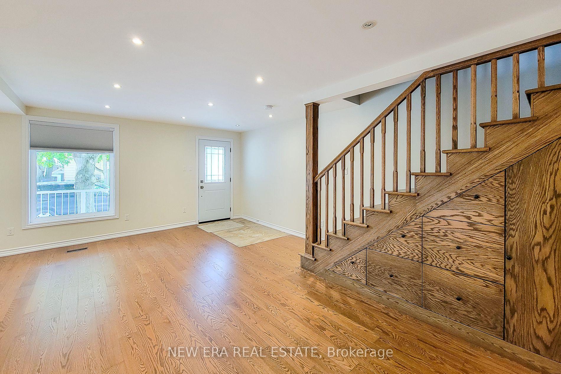 Photo 18 of 319 King Street W, Hamilton, Dundas — HOMEH