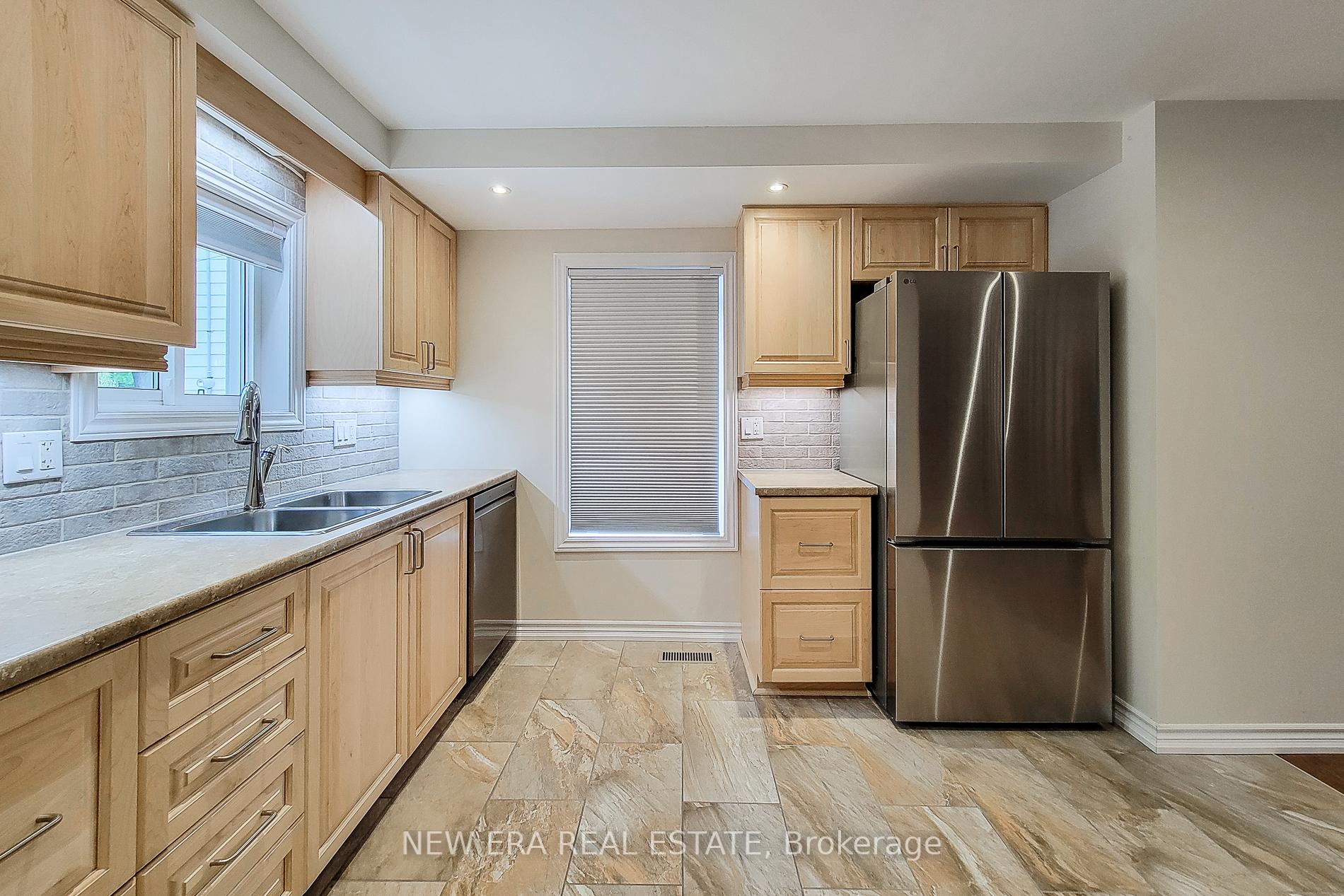 Photo 23 of 319 King Street W, Hamilton, Dundas — HOMEH