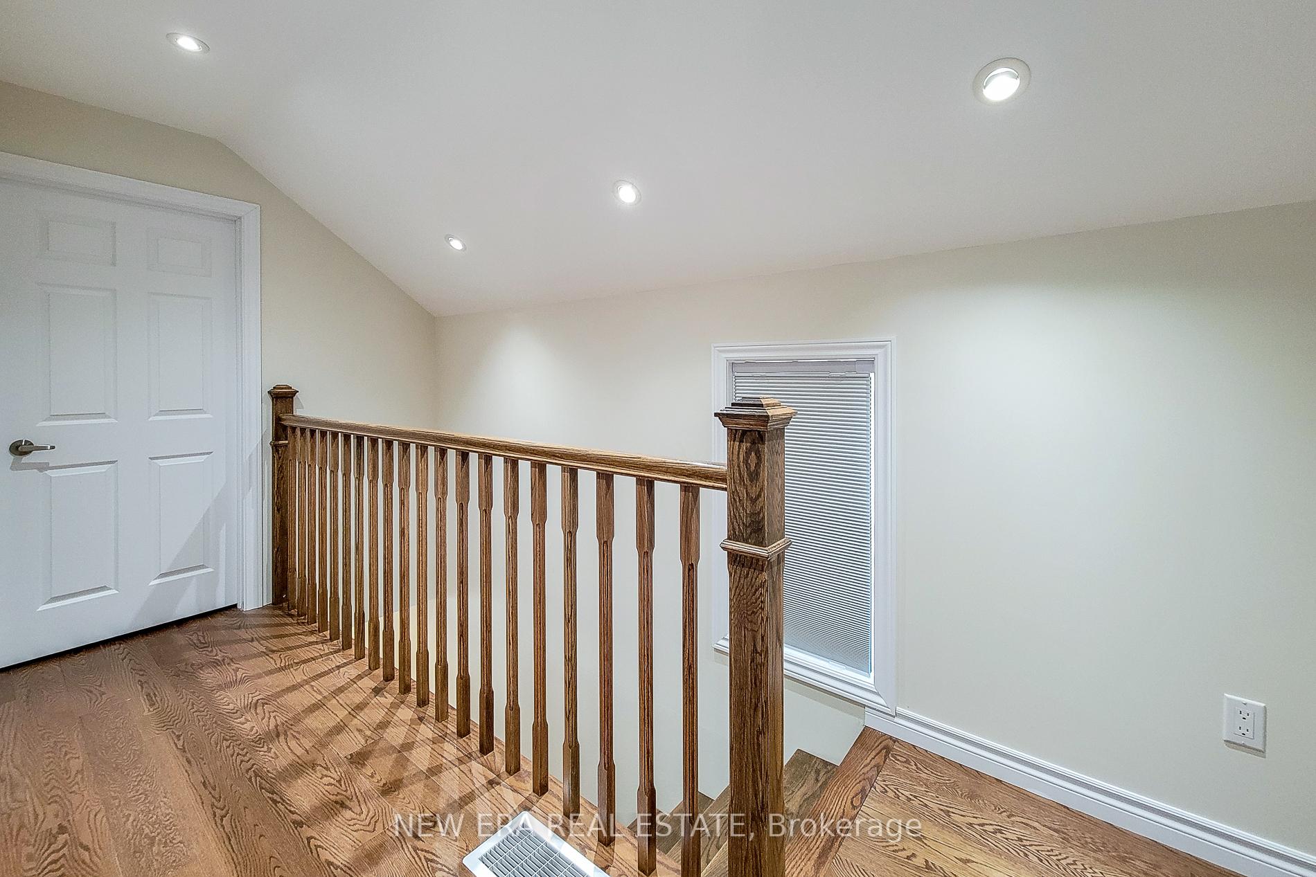 Photo 31 of 319 King Street W, Hamilton, Dundas — HOMEH