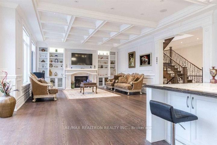 Photo 11 of 267 Arnold Avenue, Vaughan, Crestwood-Springfarm-Yorkhill — HOMEH