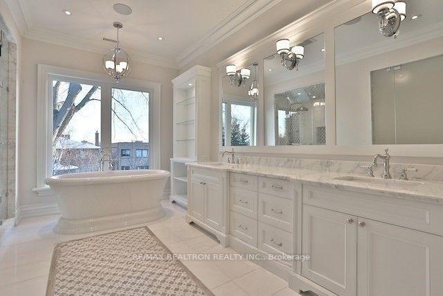 Photo 17 of 267 Arnold Avenue, Vaughan, Crestwood-Springfarm-Yorkhill — HOMEH
