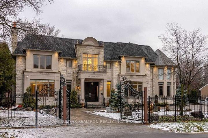 Photo 23 of 267 Arnold Avenue, Vaughan, Crestwood-Springfarm-Yorkhill — HOMEH