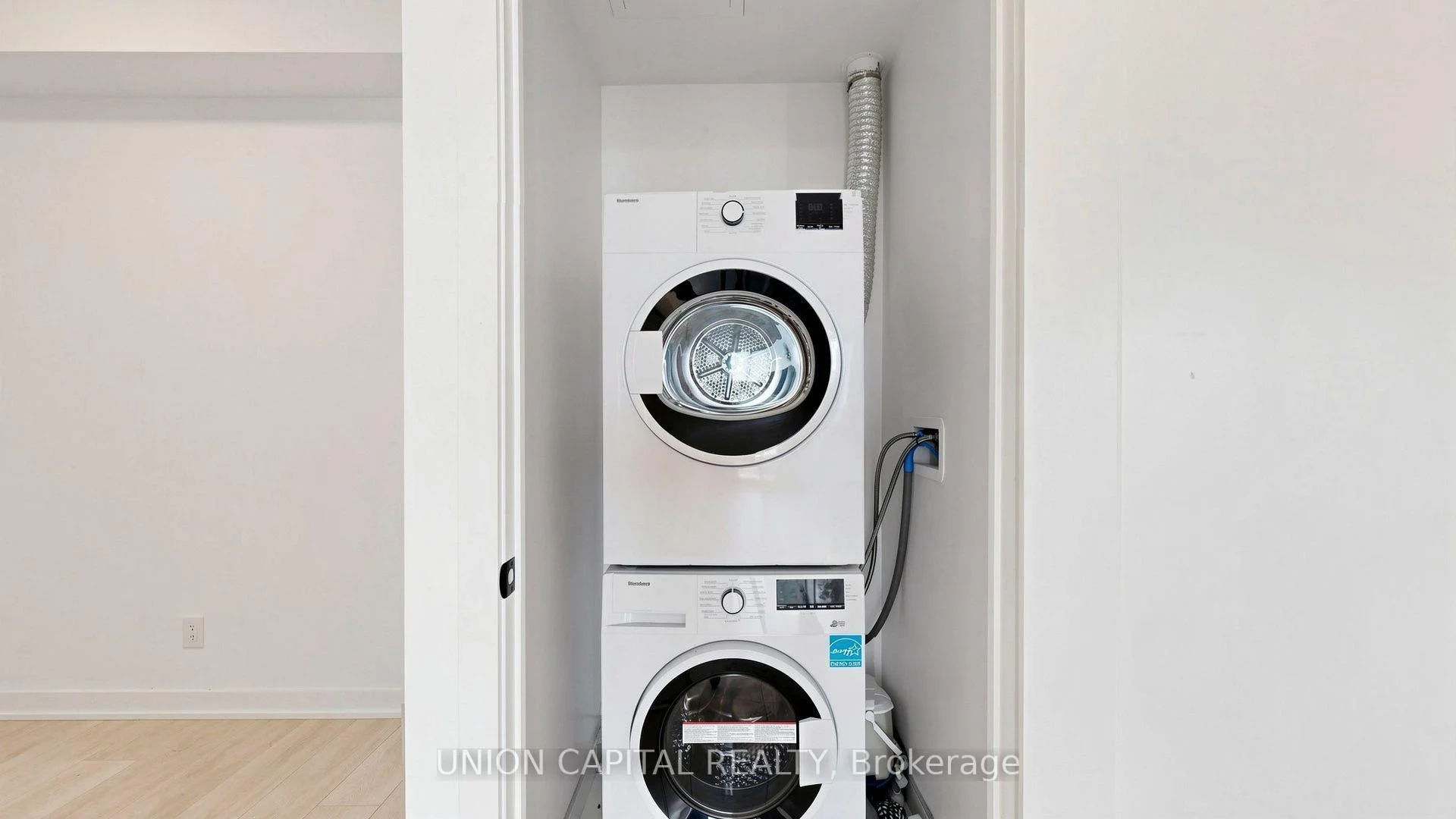 Photo 12 of Unit 3013, 5 Defries Street, Toronto, Regent Park — HOMEH
