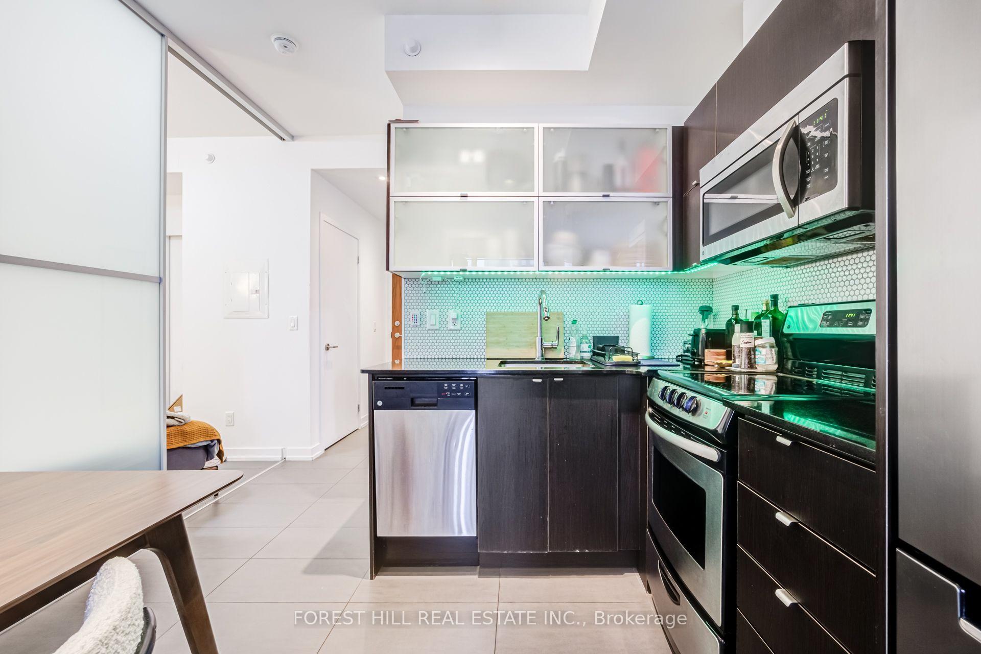Photo 10 of Unit 2805, 170 Fort York Boulevard, Toronto, Waterfront Communities — HOMEH