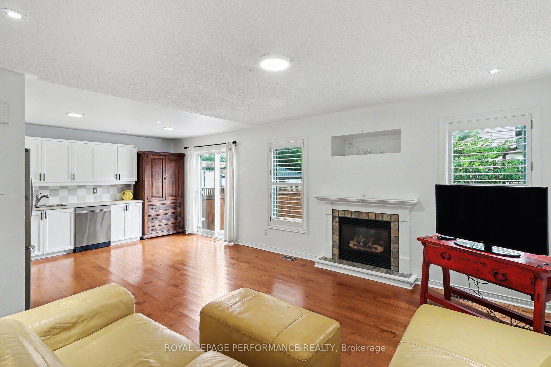 Photo 6 of 6020 Longleaf Drive, Ottawa, Chapel Hill South - Orleans Village — HOMEH