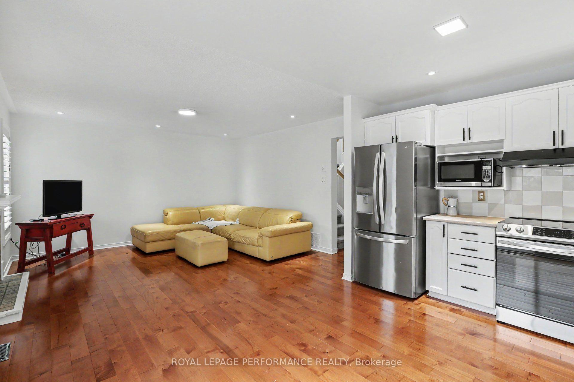 Photo 15 of 6020 Longleaf Drive, Ottawa, Chapel Hill South - Orleans Village — HOMEH