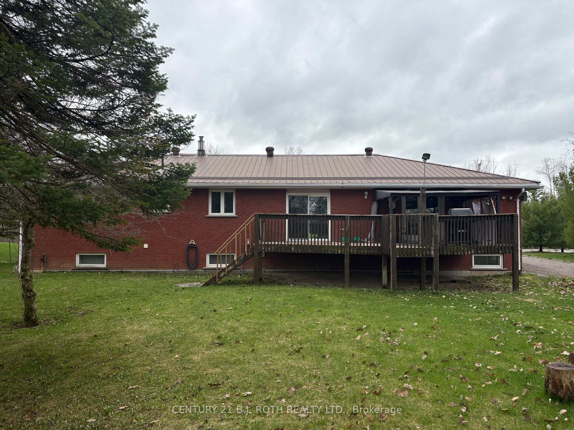 Photo 11 of 8709 8th Line, Essa, Rural Essa — HOMEH