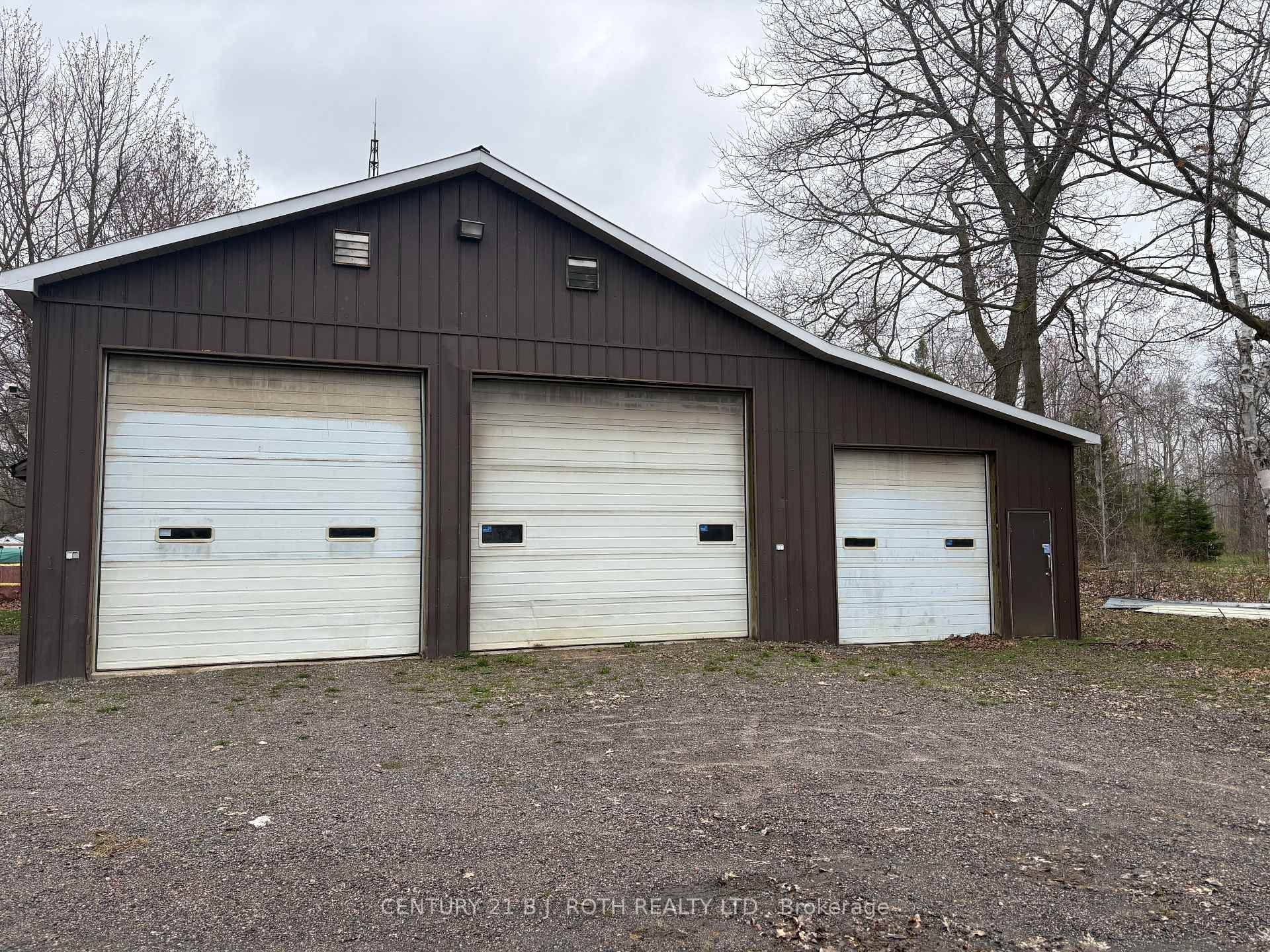 Photo 12 of 8709 8th Line, Essa, Rural Essa — HOMEH